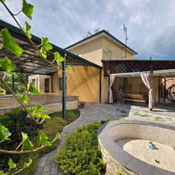 Продается Дом, 205 м²