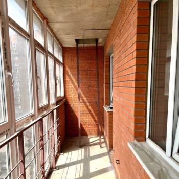 Продается 1-комнатная квартира, 54 м²