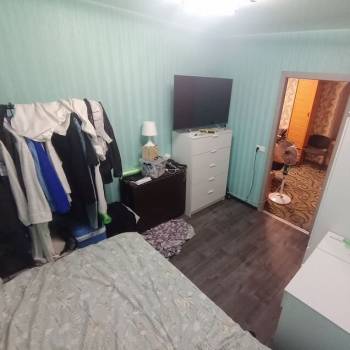 Продается Многокомнатная квартира, 65,5 м²