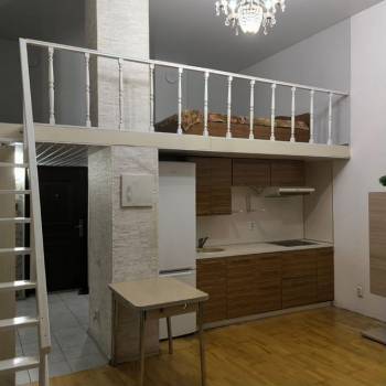 Продается 1-комнатная квартира, 44 м²