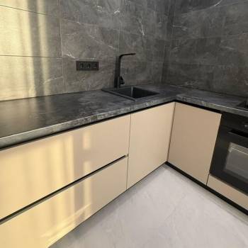 Продается 1-комнатная квартира, 40 м²