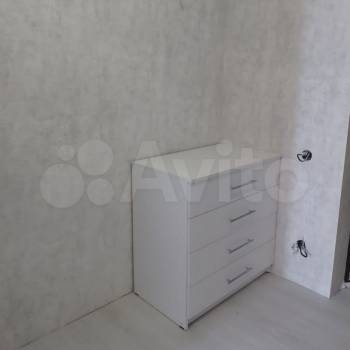 Продается 1-комнатная квартира, 37 м²