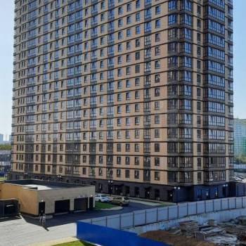 Продается 1-комнатная квартира, 37 м²