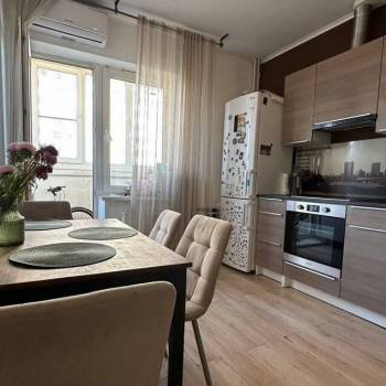 Продается 2-х комнатная квартира, 55 м²