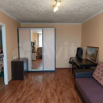 Продается 1-комнатная квартира, 39 м²