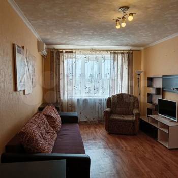 Продается 1-комнатная квартира, 39 м²