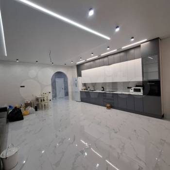 Продается 3-х комнатная квартира, 140 м²