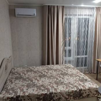 Продается 1-комнатная квартира, 42 м²