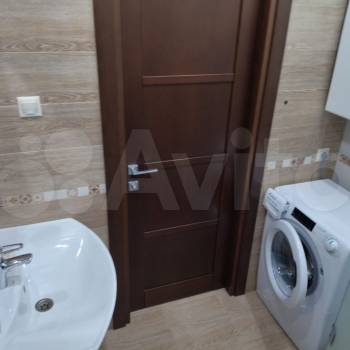 Продается 1-комнатная квартира, 42 м²