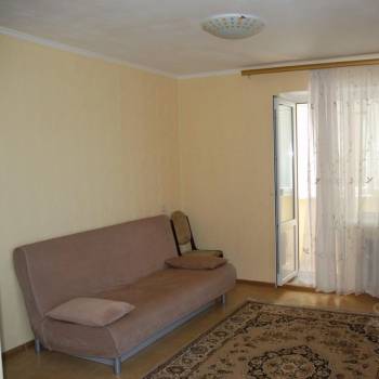 Продается 1-комнатная квартира, 42 м²