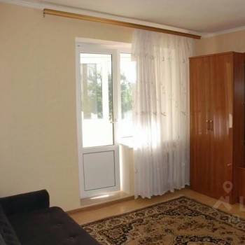 Продается 1-комнатная квартира, 42 м²