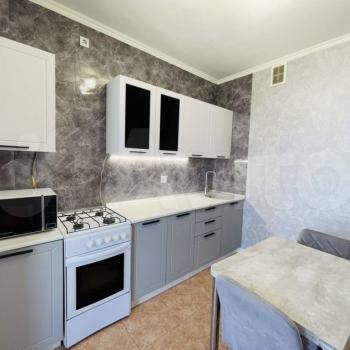 Продается 1-комнатная квартира, 37,5 м²