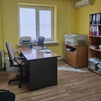 Сдается Нежилое помещение, 140 м²