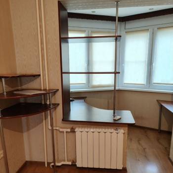 Продается Многокомнатная квартира, 82,7 м²