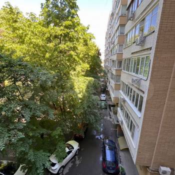 Продается Многокомнатная квартира, 79 м²