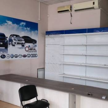 Сдается Нежилое помещение, 181 м²