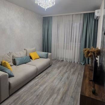 Продается 1-комнатная квартира, 39 м²
