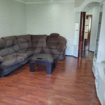 Продается Многокомнатная квартира, 100 м²