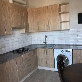 Сдается 1-комнатная квартира, 40 м²