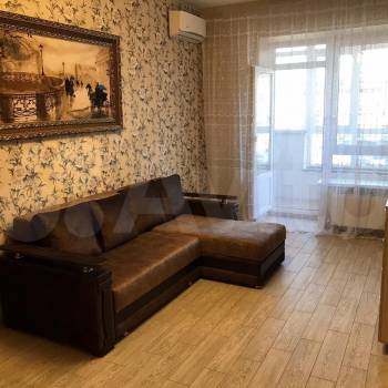 Сдается 1-комнатная квартира, 40 м²