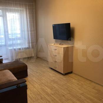 Сдается 1-комнатная квартира, 40 м²