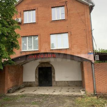 Сдается Нежилое помещение, 300 м²