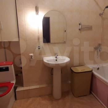 Сдается 1-комнатная квартира, 47 м²