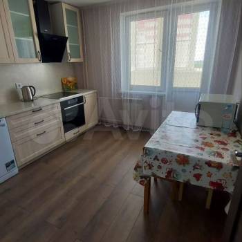 Сдается 2-х комнатная квартира, 64 м²