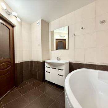 Сдается 1-комнатная квартира, 43 м²