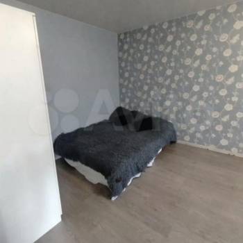 Продается 1-комнатная квартира, 32 м²