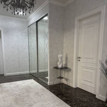 Продается Дом, 270 м²