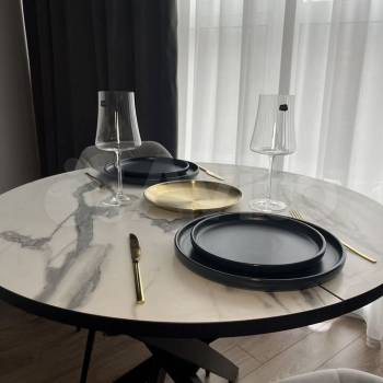 Продается 1-комнатная квартира, 50 м²