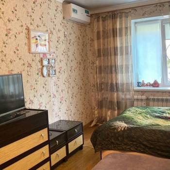 Продается 1-комнатная квартира, 38 м²