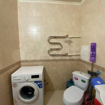 Продается 1-комнатная квартира, 40 м²