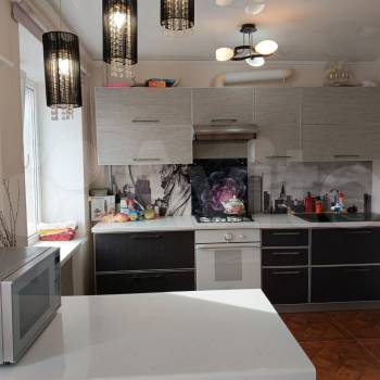 Продается 1-комнатная квартира, 50,5 м²