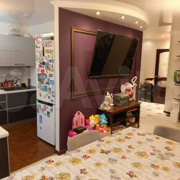 Продается 1-комнатная квартира, 50,5 м²