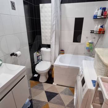 Продается 1-комнатная квартира, 38,6 м²