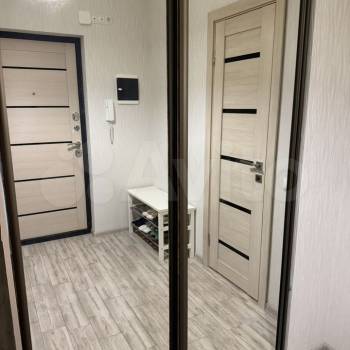 Продается 1-комнатная квартира, 44 м²