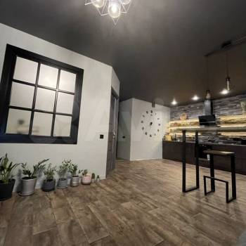 Продается 1-комнатная квартира, 50 м²