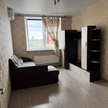 Продается 1-комнатная квартира, 36 м²