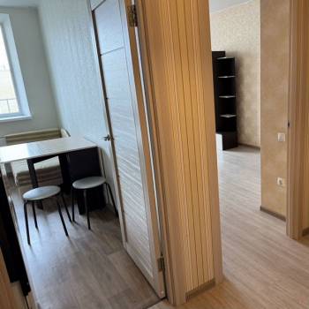 Продается 1-комнатная квартира, 36 м²