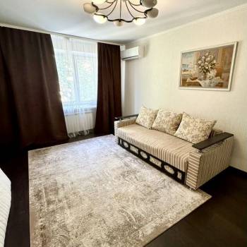 Продается Многокомнатная квартира, 80,3 м²