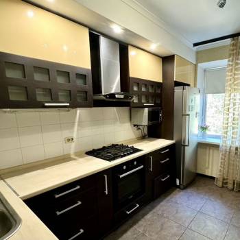 Продается Многокомнатная квартира, 80,3 м²