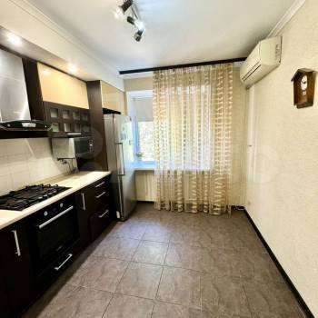 Продается Многокомнатная квартира, 80,3 м²