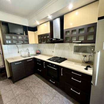 Продается Многокомнатная квартира, 80,3 м²