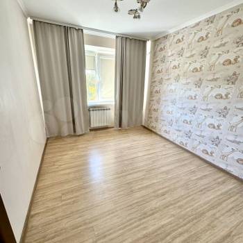 Продается Многокомнатная квартира, 80,3 м²