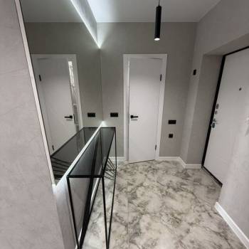 Продается 1-комнатная квартира, 42 м²