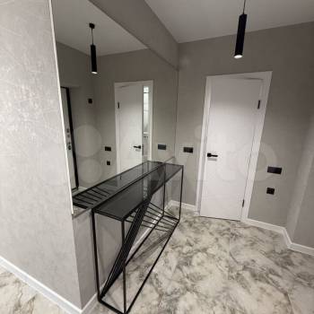 Продается 1-комнатная квартира, 42 м²