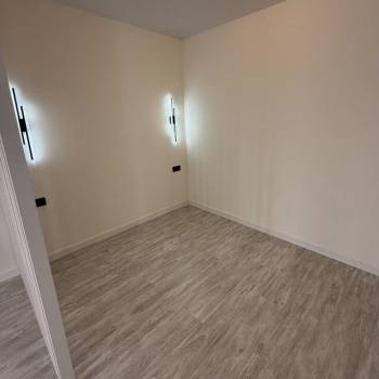 Продается 1-комнатная квартира, 42 м²