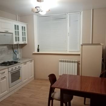 Сдается 1-комнатная квартира, 38 м²